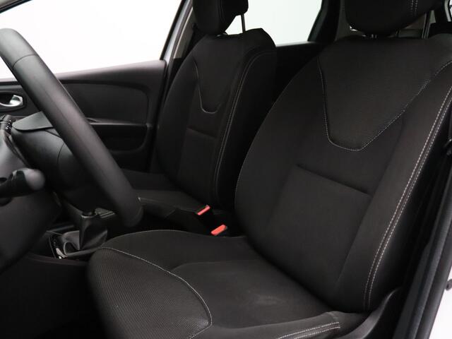 Renault CLIO Estate 90pk TCe Zen Airco | Cruise | Carplay | Parkeersens. achter | Trekhaak