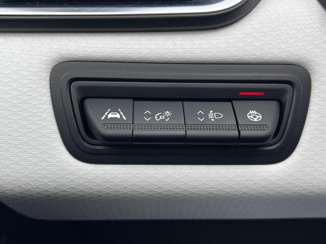 Renault CLIO 1.0 TCe 90 Techno / Navigatie / Stuur- en stoelverwarming / Apple Carplay Android / 16" LM wielen + All Season banden /