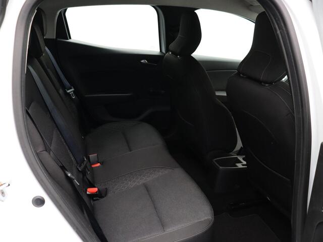 Renault CLIO TCe 100pk Zen | Cruise control | Airco | LED Verlichting | Apple Carplay / Android auto |