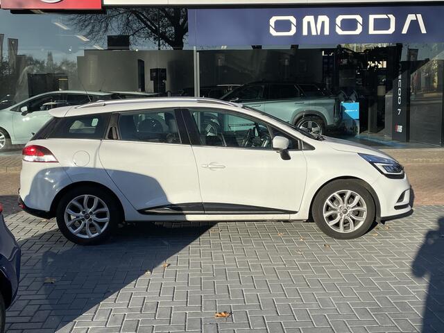 Renault CLIO 0.9 TCe Intens | Navigatie | Trekhaak | Cruise Control |