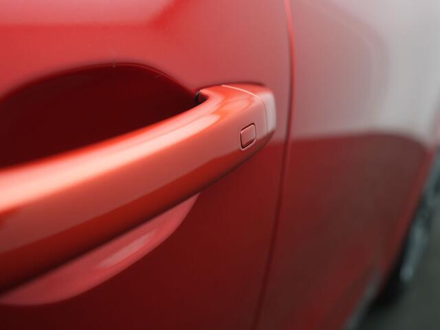 Renault CLIO TCe 100 R.S. Line - RIJKLAARPRIJS - Trekhaak - 360 Graden Camera - Stoel- en Stuurverwarming - Volledig Dealeronderhouden