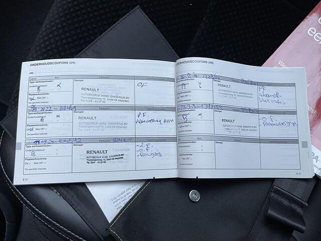 Renault CLIO ESTATE 1.2 TCE INTENS I CLIMATE CONTROL I CRUISE CONTROL I TREKHAAK I DEALER ONDERHOUDEN