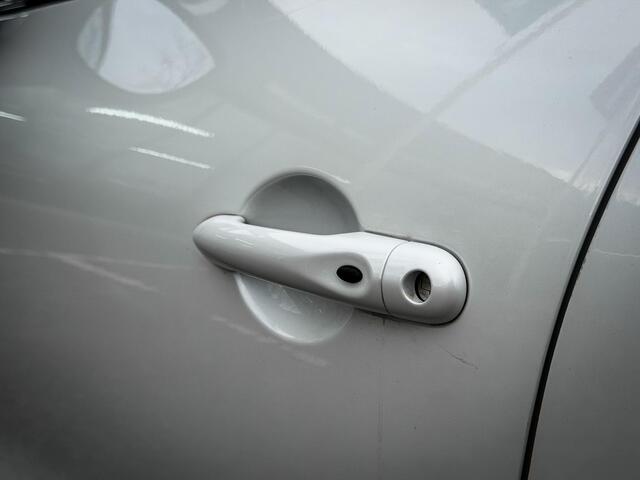 Renault CLIO Estate 0.9 TCe Limited Org NL|Trekhaak|Navi|Airco