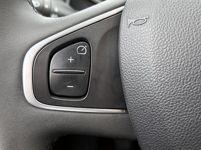 Renault CLIO 0.9 TCe Limited 16"LM, DAB