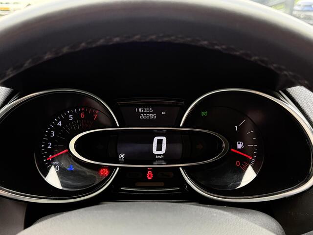 Renault CLIO Estate 0.9 TCe Limited | NAP | Navigatie | DAB | Airco | Cruise Control | Key-less | Parkeersensoren | Lichtmetaal |