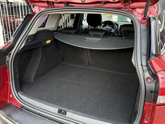 Renault CLIO Estate 0.9 TCe Limited | NAP | Navigatie | DAB | Airco | Cruise Control | Key-less | Parkeersensoren | Lichtmetaal |