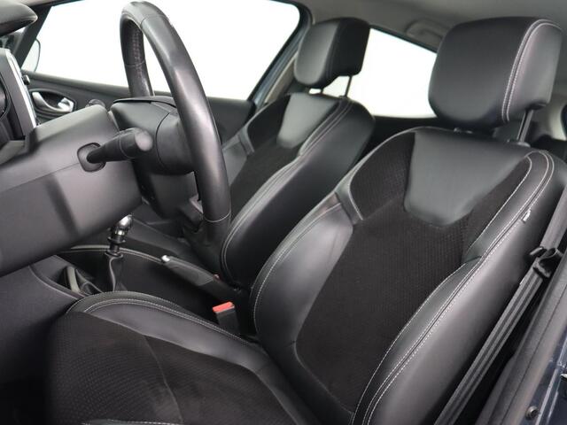 Renault CLIO 1.2 TCe Intens | Trekhaak | Navigatie | Climate control | Full LED | Keyless | Cruise control | Half leder | 17'' | Bluetooth