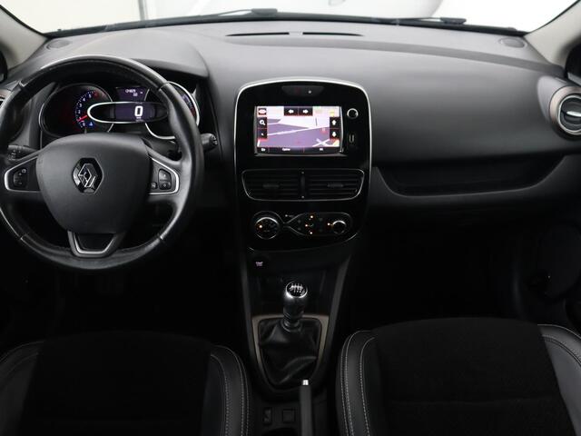 Renault CLIO 1.2 TCe Intens | Trekhaak | Navigatie | Climate control | Full LED | Keyless | Cruise control | Half leder | 17'' | Bluetooth