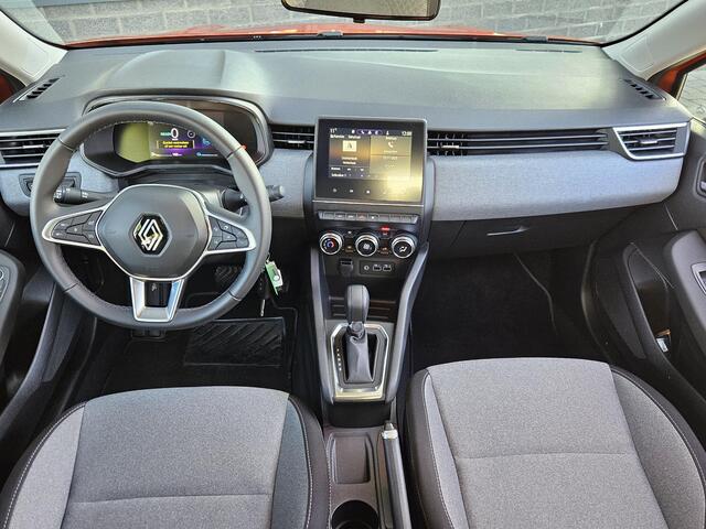 Renault CLIO 1.6 E-Tech Hybrid 145PK Automaat / Apple Carplay & Android Auto / Parkeersensoren / Cruise Control / Airco /