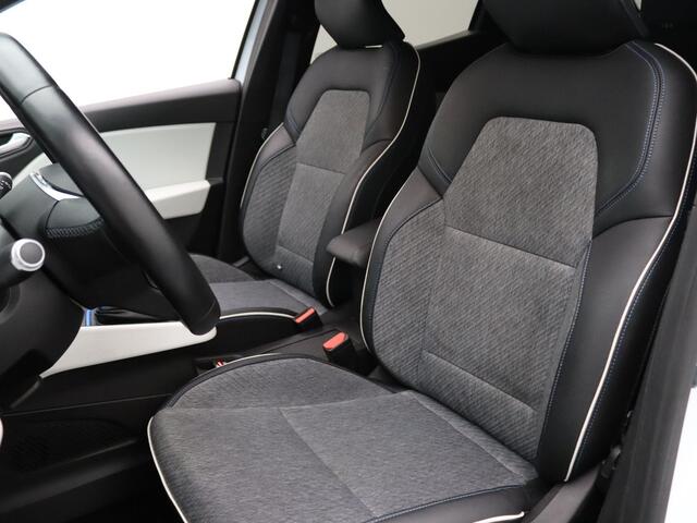 Renault CLIO 140pk E-Tech Hybrid Initiale Paris Automaat BOSE | 360° Camera | Cruise | Parkeersens. v+a | Stoel-/stuurverw.