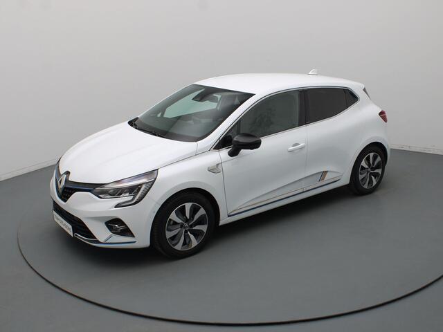 Renault CLIO 140pk E-Tech Hybrid Initiale Paris Automaat BOSE | 360° Camera | Cruise | Parkeersens. v+a | Stoel-/stuurverw.