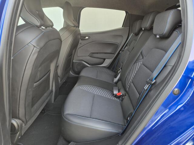 Renault CLIO E-TECH Full Hybrid Esprit Alpine 145 / Automaat / Fabrieksgarantie tot 05-2026 / Dealer onderhouden / Pack Full screen / Stuur-, en Stoel verwarming / Rondomzicht camera / Adaptief CC / Bose Audio Systeem / Keyless Entry/Start /