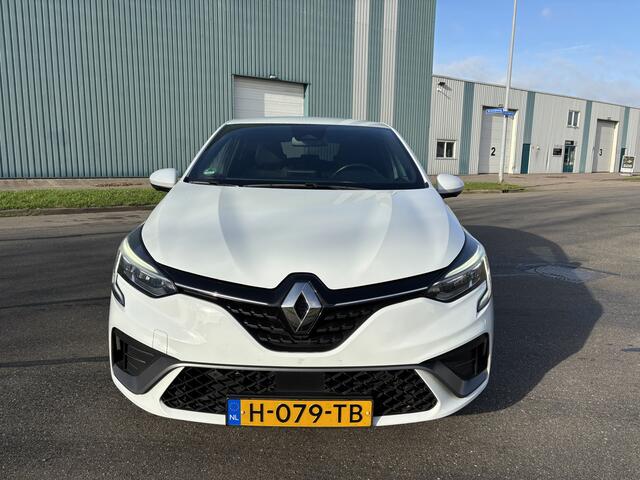 Renault CLIO 1.3 TCe R.S. Line Automaat 5-Deurs 130 PK. Prachtige en een nieuw rijdende auto van de eerste eigenaar !!!