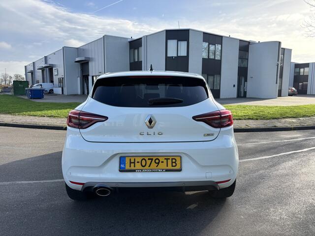 Renault CLIO 1.3 TCe R.S. Line Automaat 5-Deurs 130 PK. Prachtige en een nieuw rijdende auto van de eerste eigenaar !!!