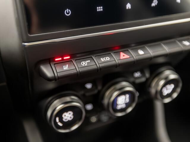 Renault CLIO 1.0 TCe Intens Sport (APPLE CARPLAY, GROOT NAVI, CLIMATE, CAMERA, STOELVERWARMING, KEYLESS, LM VELGEN, SPORTSTOELEN, GETINT GLAS, PARKEERSENSOREN, CRUISE, LED KOPLAMPEN, NIEUWSTAAT)