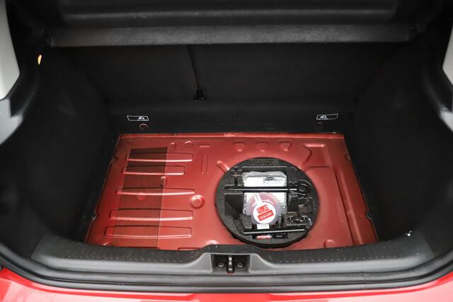 Renault CLIO 0.9 TCe Zen Navigatie Bluetooth Airco Cruise Control LED