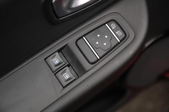 Renault CLIO 0.9 TCe Zen Navigatie Bluetooth Airco Cruise Control LED