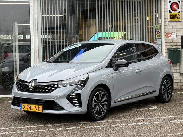 Renault CLIO 1.6 E-Tech Full Hybrid 145 techno | NAP | 360 graden camera | Pack Navigatie | DAB | Climate Control | Key-less | LED | Lichtmetaal |