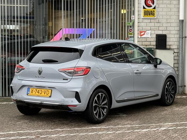 Renault CLIO 1.6 E-Tech Full Hybrid 145 techno | NAP | 360 graden camera | Pack Navigatie | DAB | Climate Control | Key-less | LED | Lichtmetaal |