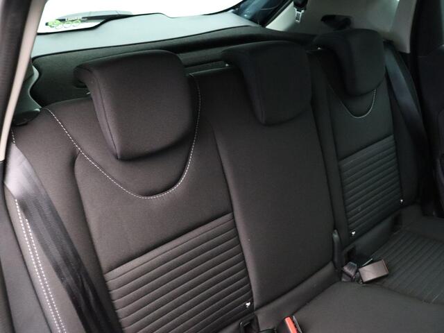 Renault CLIO 90pk TCe Limited | Cruise control | Parkeersensoren achter | LED dagrijverlichting | Navigatie | Lichtmetalen velgen |