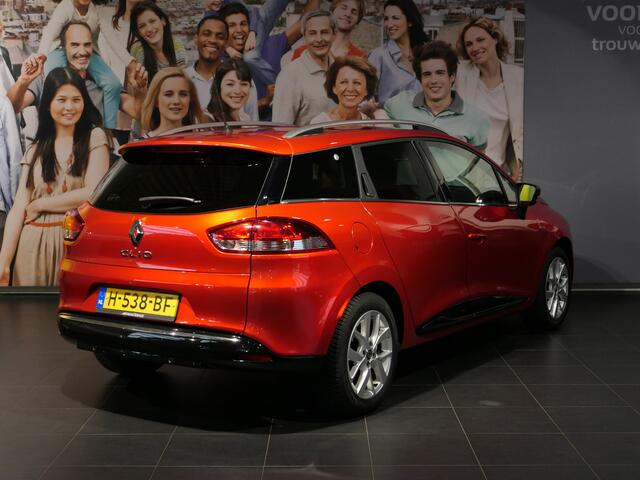 Renault CLIO Estate 0.9 TCe Limited *Dealer onderhouden!* - Sensor achter, navi, airco