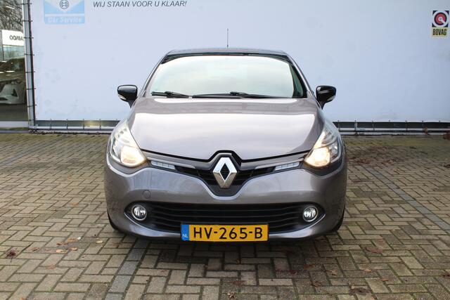 Renault CLIO 0.9 TCe ECO Night&Day | 5 Deurs | Parkeersensoren Achter | Cruise controle | Navigatie | Airco | 16 Inch LMV | Bluetooth | Getinte ramen | Centrale deurvergrendeling met zender | Origineel NL Auto | NAP |