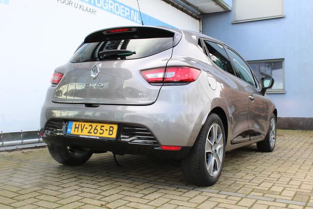 Renault CLIO 0.9 TCe ECO Night&Day | 5 Deurs | Parkeersensoren Achter | Cruise controle | Navigatie | Airco | 16 Inch LMV | Bluetooth | Getinte ramen | Centrale deurvergrendeling met zender | Origineel NL Auto | NAP |