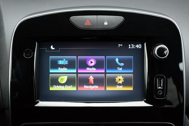 Renault CLIO Estate 0.9 TCE Limited Airco | Full Map Navi | Telefonie | Trekhaak | Isofix