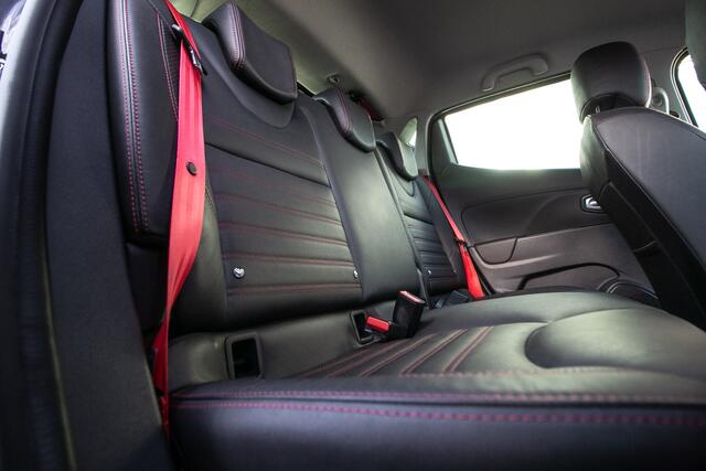 Renault CLIO 1.6 Turbo R.S. Trophy Clima | Akrapovic | Cam | PDC V+A | BOSE | Cruise