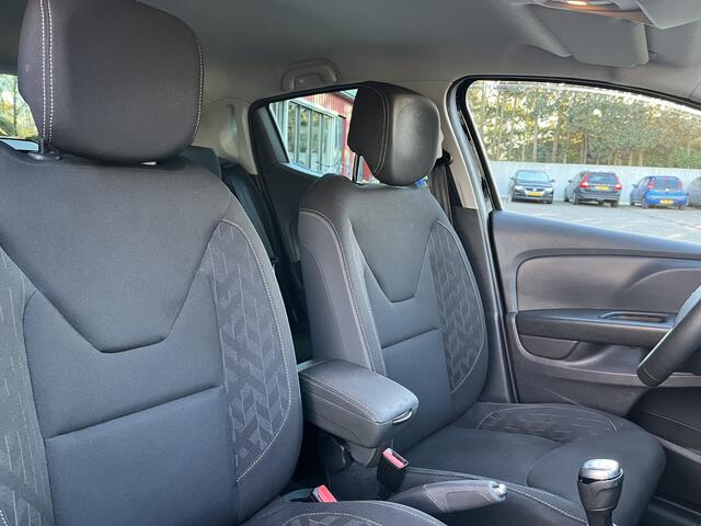 Renault CLIO 0.9 TCe Limited Incl. Grote Beurt/All-Season Bnd