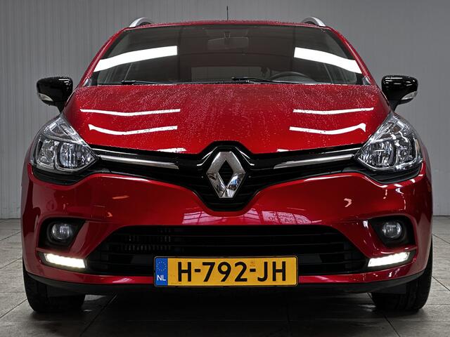 Renault CLIO Estate 0.9 TCe Limited/ 16'' LMV/ Apple + Android/ Trekhaak/ DAB+/ Keyless/ Navi/ Airco/ Cruise/ Elek. pakket/ Isofix/ Bluetooth/ Armsteun/ Multi. LEDER. Stuur/ Mistl./ PDC/ Chroom/ Extra getint glas.