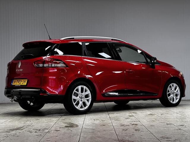 Renault CLIO Estate 0.9 TCe Limited/ 16'' LMV/ Apple + Android/ Trekhaak/ DAB+/ Keyless/ Navi/ Airco/ Cruise/ Elek. pakket/ Isofix/ Bluetooth/ Armsteun/ Multi. LEDER. Stuur/ Mistl./ PDC/ Chroom/ Extra getint glas.
