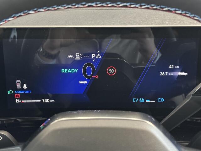 Renault ESPACE E-Tech full hybrid 200 esprit Alpine 5p. DEMO | PANORAMADAK | HARMAN KARDON AUDIO | ADAPTIEVE CRUISE CONTROLE |