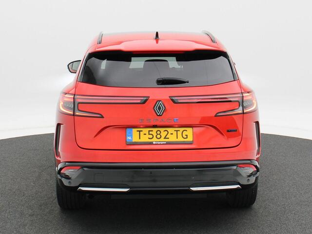 Renault ESPACE E-Tech full hybrid 200 esprit Alpine 7-Persoons | Full LED | Navigatie | Camera | Panoramadak | 20 Inch | Adaptive Cruise | CarPlay | 26.196 Km!!