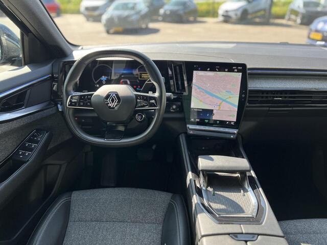 Renault ESPACE E-Tech full hybrid 200 techno 7p. | Pack Around View Camera | Google Maps geïntegreerd | Elektrische Achterklep |
