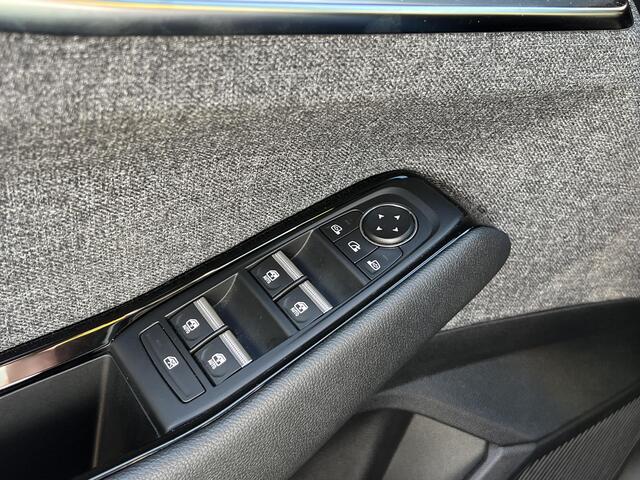 Renault ESPACE E-Tech full hybrid 200 techno 7p. | Pack Around View Camera | Google Maps geïntegreerd | Elektrische Achterklep |