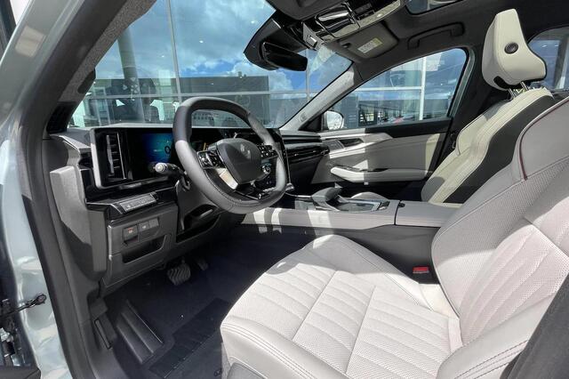 Renault ESPACE E-Tech full hybrid 200 iconic 5p. PACK VISION/ PACK LIGHT & SOUND/ ETC... LED MATRIX. ETC... RIJKLAAR!