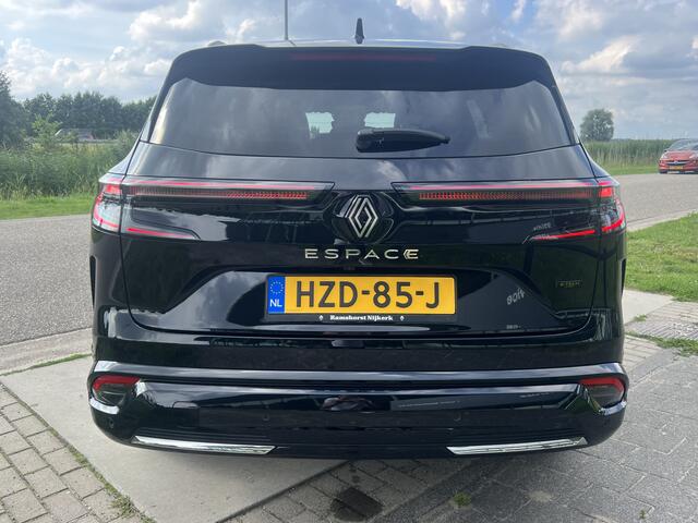 Renault ESPACE E-Tech full hybrid 200PK iconic 7 persoons / Matrix Led / Panoramadak / 4 Control / Harman Kardon /