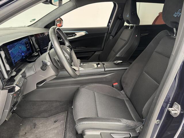 Renault ESPACE E-Tech full hybrid 200 esprit Alpine 7p. | Navigatie | Cruise Control | Achteruitrijcamera | Trekhaak |