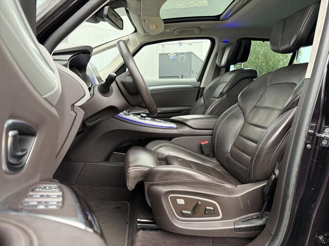 Renault ESPACE 1.6 dCi Initiale Paris 7p. 161pk | Achteruitrijcamera | 4 Control | Elektrisch glazen schuif-/kanteldak | Lederen bekleding | Navigatiesysteem full map | Voorstoel(en) met massagefunctie | Full options!