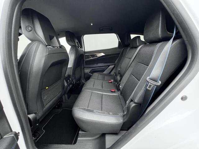 Renault ESPACE E-Tech full hybrid 200 esprit Alpine 7p. / Fabrieksgarantie tot 02-2027 / Dealer onderhouden / 7 persoons / 1.500 kg trekgewicht / Elektrische stoelen met massage functie / Elektrische klep / HUD / Camera 360° / Navi / Apple Carplay Android / 20" LM wiel