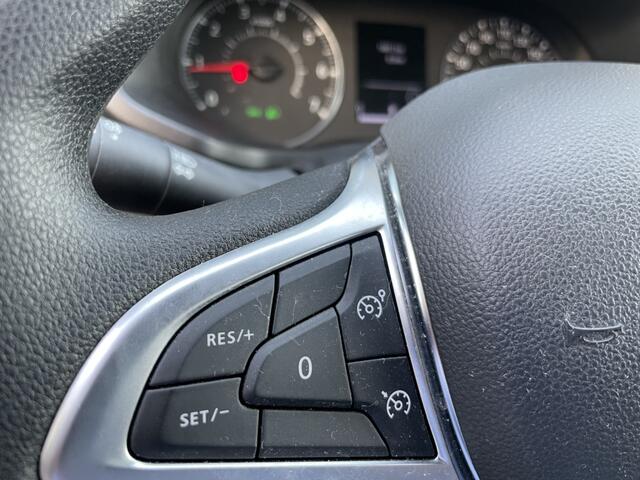 Renault EXPRESS 1.5 dCi 75 Comfort Airco - Cruise control - Park.Sensoren -A - USB/AUX/Bluetooth - MF Lederen stuurwiel - CD+AB - Ramen E-VZ - Spiegels E-V+V - Zijwand Bet. - Laadvloer - Tussenschot V - Zijschuifd. R