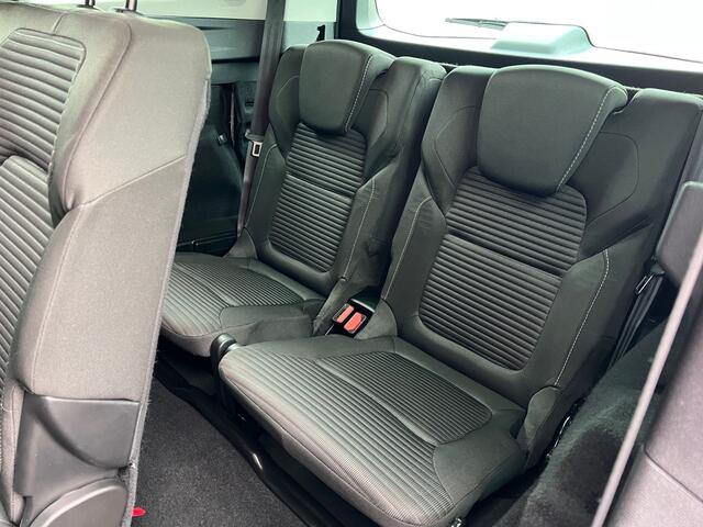 Renault GRAND SCENIC 1.3 TCe 140pk Equilibre/7-persoons/*2022*/Camera/Carplay/Cruise/Led