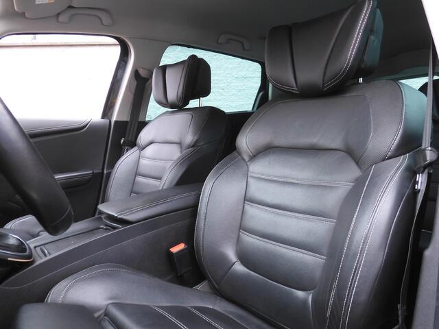 Renault GRAND SCENIC 1.2TCe BOSE/ 7-PEROONS/ LEER/ CAMERA/ ELEKT. STOELEN