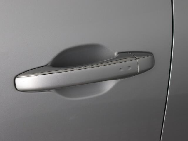 Renault GRAND SCENIC 1.3 TCe Business Zen 7p. (Carplay / Navi / PDC / Cruise / Lane Assist)