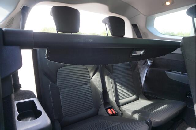 Renault GRAND SCENIC 1.3 TCe 140pk Automaat 7-persoons + Trekhaak/ Navi/ Camera/ Keyless/ Garantie!