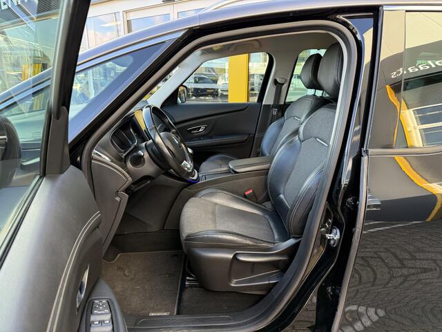 Renault GRAND SCENIC 1.3 TCe Intens 7p. | Trekhaak | Navigatie | Achteruitrijcamera | LED | DAB | Climate Control | Key-less | Cruise Control | Lichtmetaal |