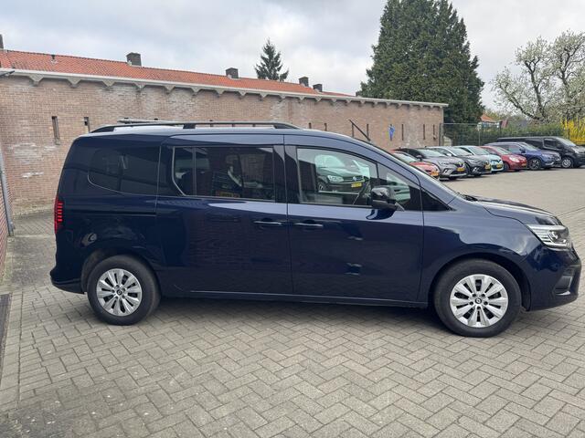 Renault KANGOO Renault Maxi Kangoo 130 EDC/ 7 persoons