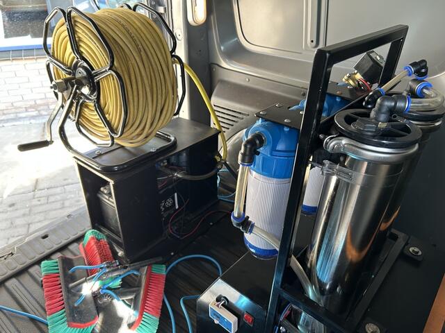 Renault KANGOO 1.5 dCi MAXI GLAZENWASSER E6