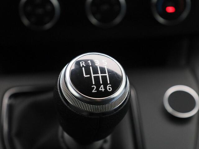 Renault KANGOO 1.5 Blue dCi 95 Comfort L1 | Airco | DAB Radio | Bluetooth Telefoonvoorbereiding | Parkeersensoren Achter | Trekhaak | Wand & Vloer Panelen | Cruise Control & Snelheidsbegrenzer |